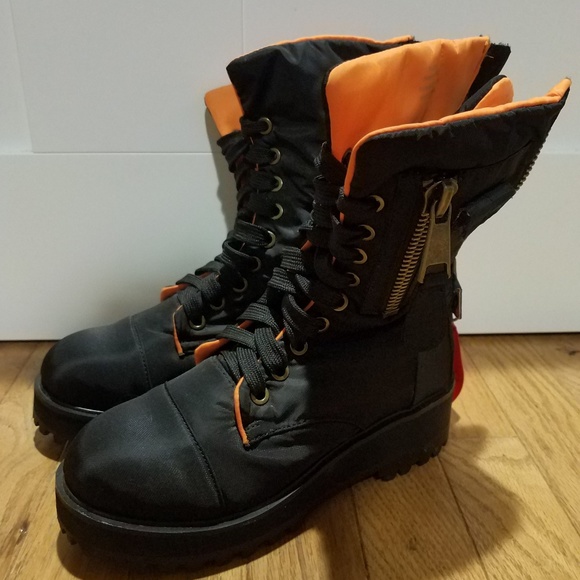 Dollskill Poster Grl Combat Flight Boots - Picture 2 of 6